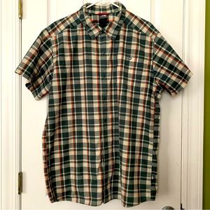 NORTH FACE short sleeve button down men’s plaid shirt, single pocket, size XL.